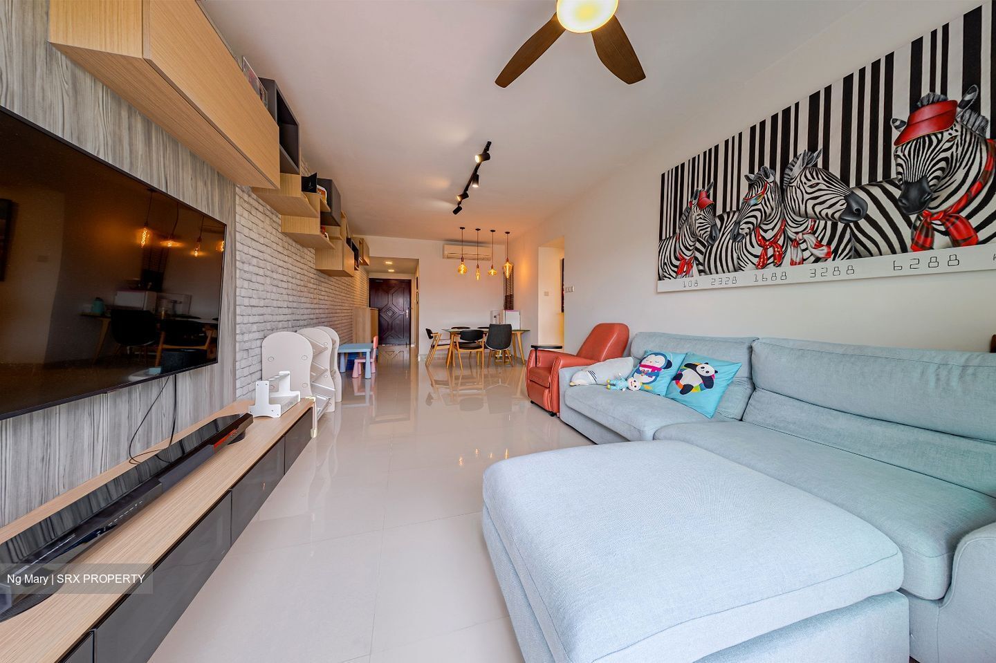 Stratford Court (D16), Condominium #561383021